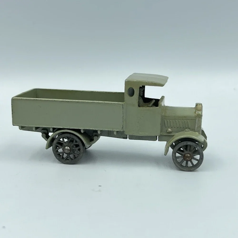 Matchbox Yesteryear Y6- AEC 'Y' Type Lorry 'OSRAM LAMPS' In Type 'A'  (MINT)